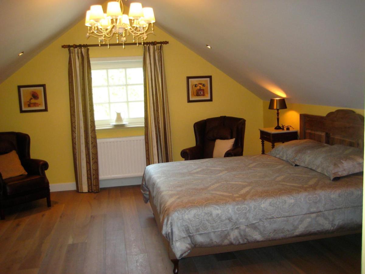 Vakantiehuis Aen De Roderburgh Maaseik Szoba fotó